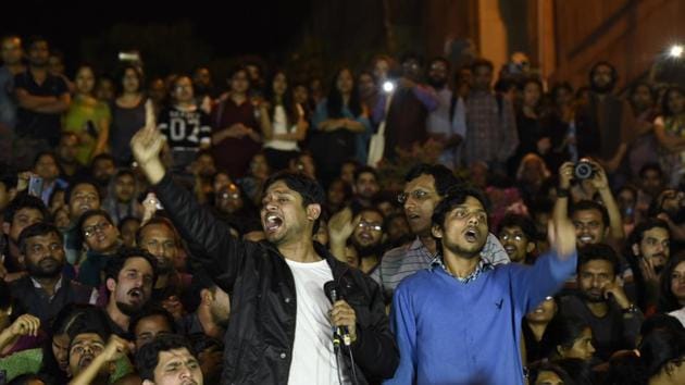 Kanhaiya Kumar addresses JNU students after his release in New Delhi on March 3, 2016.(Hindustan Times) Kanhaiya Kumar addresses JNU students after his release in New Delhi on March 3, 2016.(Hindustan Times)