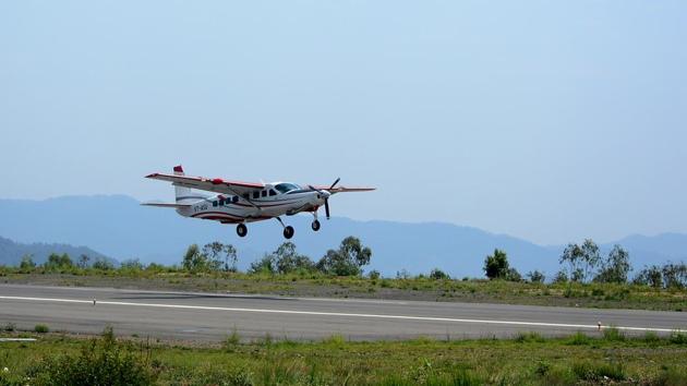 Due to the single runway and the altitude of the airstrip, a limited number of passengers can board an aircraft on their return journey while taking off from the Jabbarhatti airport. (HT Photo)