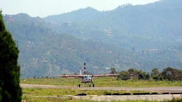 Shimla airport located in Jabbarhatti, some 20km away from the state capital of Himachal Pradesh, will soon be reopening to commercial flights. Located in a scenic setting, the airport was constructed by levelling a hilltop. (HT Photo)