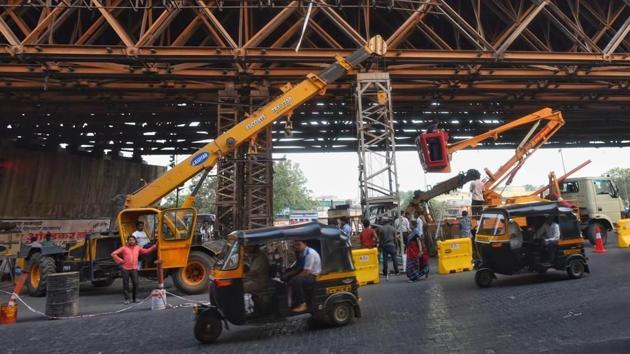The flyover had been shut since April 8 after two of its joints were found damaged (HT) The flyover had been shut since April 8 after two of its joints were found damaged (HT)