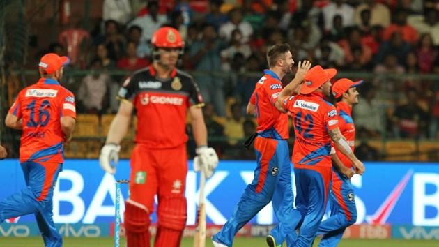 Andrew Tye, Gujarat Lions’ best bowler in the tournament so far, struck off successive deliveries (Chris Gayle and Travis Head) as the hosts crumbled from 21/0 to 22/3. (BCCI )