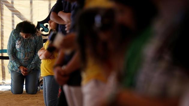 Christian worshippers attend a mass, ahead of Pope Francis' visit in Cairo, Egypt. (Amr Abdallah Dalsh/ REUTERS)