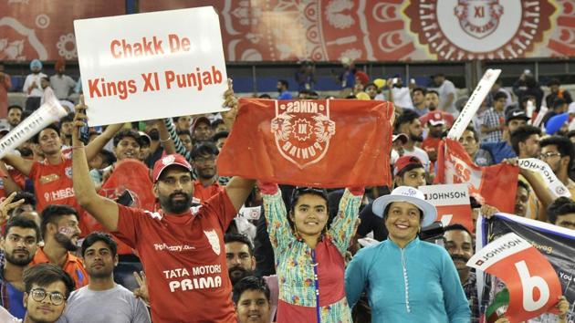 Fans enjoying the IPL match between Kings XI Punjab and Sunrisers Hyderabad at PCA Stadium in Mohali on Friday night. (Ravi Kumar/HT)