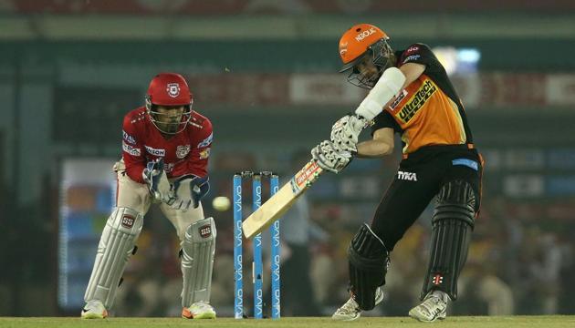 With both Dhawan, Warner departing in a span of four overs, Kane Williamson led the charge with his magnificent strokeplay and powered SRH to 207/3. (BCCI )