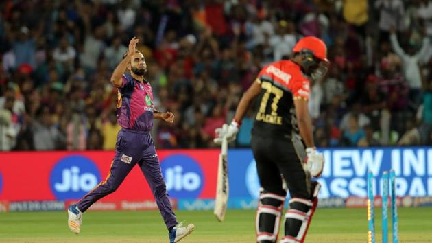 Imran Tahir picked up 3/18 as RCB lost their way. (BCCI)