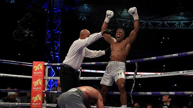 Anthony Joshua defeated Wladimir Klitschko by 11th-round TKO to win world heavyweight boxing titles.(Getty Images)