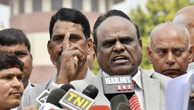 Calcutta high court judge CS Karnan addresses a press conference outside the Supreme Court in New Delhi on March 31.(HT Photo) Calcutta high court judge CS Karnan addresses a press conference outside the Supreme Court in New Delhi on March 31.(HT Photo)