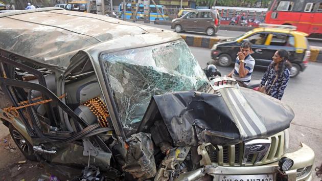 The mangled remains of the SUV in Matunga.(Pratik Chorge/HT Photo)