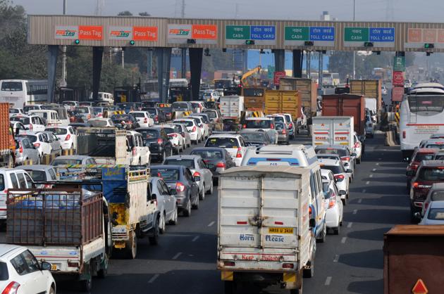 The industrialists have long been complaining about traffic jams and other problems due to the convergence of vehicles at the Kherki Daula Toll plaza.(File Photo)