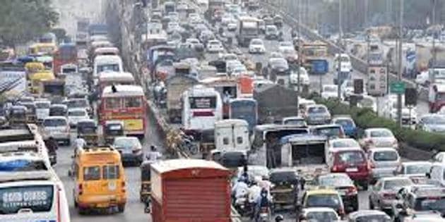 The northbound stretch of the western express highway (WEH) will be shut for traffic from midnight till 5am. (HT) The northbound stretch of the western express highway (WEH) will be shut for traffic from midnight till 5am. (HT)