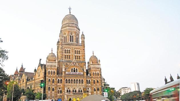 There are 227 corporators and five nominated corporators in the general body of the BMC.(HT File)