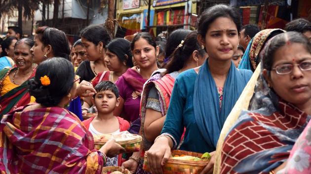 After the procession moves through city streets, it returns to a temporary halt amidst chanting of prayers, blowing of conches and dancing by the crowds.