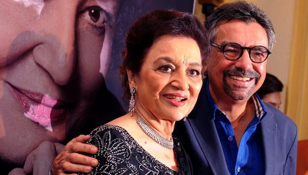 Asha Parekh attends the launch of her autobiography The Hit Girl written with Khalid Mohammed (R) in Mumbai on April 10, 2017.(AFP) Asha Parekh attends the launch of her autobiography The Hit Girl written with Khalid Mohammed (R) in Mumbai on April 10, 2017.(AFP)