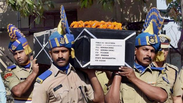 Nagpur: CRPF jawans carrying the coffin of H C Premdas Mendhe, killed in an ambush by Naxals in Sukma district of Chhattisgarh.(PTI) Nagpur: CRPF jawans carrying the coffin of H C Premdas Mendhe, killed in an ambush by Naxals in Sukma district of Chhattisgarh.(PTI)