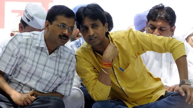 Delhi chief minister Arvind Kejriwal and AAP leader Kumar Vishwas during a rally, New Delhi, April 22, 2015 (Hindustan Times) Delhi chief minister Arvind Kejriwal and AAP leader Kumar Vishwas during a rally, New Delhi, April 22, 2015 (Hindustan Times)