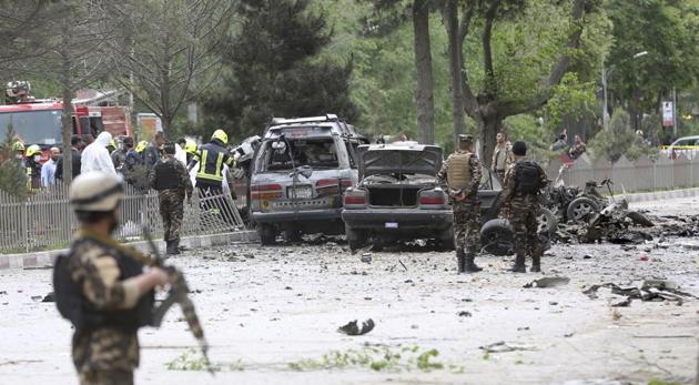Security forces inspect at the site of a suicide attack in Kabul, Afghanistan, on May 3 , 2017.(AP Photo) Security forces inspect at the site of a suicide attack in Kabul, Afghanistan, on May 3 , 2017.(AP Photo)