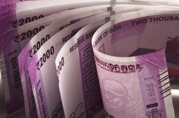 The global MBA cohort that graduated in May 2017 recorded a threefold jump in starting salaries – from Rs 7 lakh (pre-MBA) to Rs22.52 lakh on completing the programme.(HT Photo) The global MBA cohort that graduated in May 2017 recorded a threefold jump in starting salaries – from Rs 7 lakh (pre-MBA) to Rs22.52 lakh on completing the programme.(HT Photo)