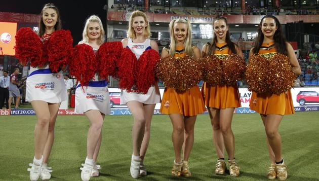 Delhi Daredevils and Sunrisers Hyderabad cheerleaders pose during the 2017 Indian Premier League match between Delhi Daredevils and Sunrisers Hyderabad. (BCCI)