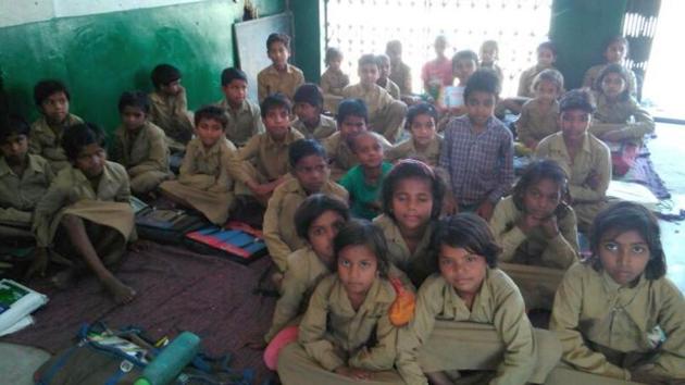 Students at a government primary school in Allahabad. (HT Photo) Students at a government primary school in Allahabad. (HT Photo)