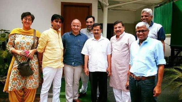 (AAP convener Arvind Kejriwal had shared this picture tweeted by party leader Sanjay Singh on Wednesday.)