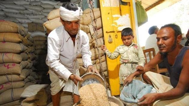 Uttar Pradesh has over 40.94 lakh Antyodaya ration cards till March 2017.(HT Photo) Uttar Pradesh has over 40.94 lakh Antyodaya ration cards till March 2017.(HT Photo)