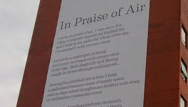 The poem ‘In Praise of Air’, the world’s first catalytic poem, is mounted on the wall in a building in University of Sheffield.(Writingsheffield.com)