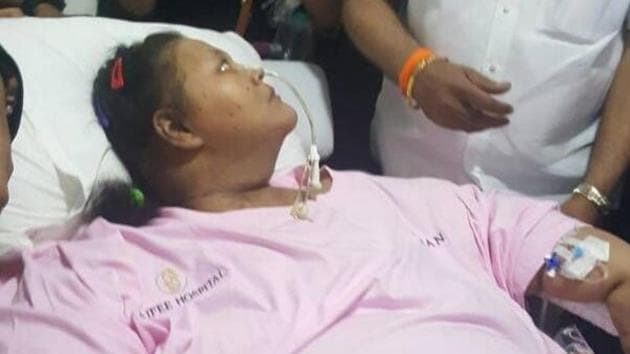 Eman Ahmed outside Mumbai’s Saifee hospital. (HT) Eman Ahmed outside Mumbai’s Saifee hospital. (HT)