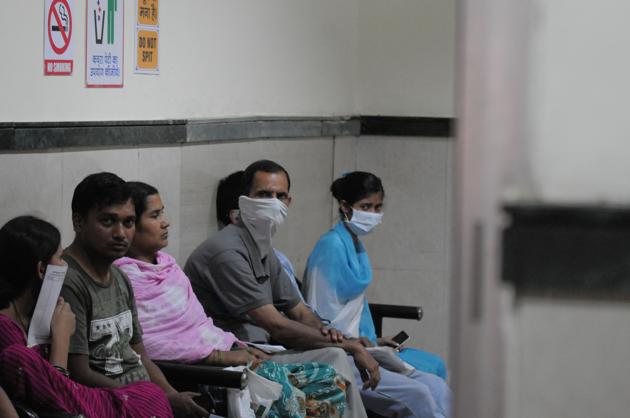 All private hospitals in the city have been asked by the health department to report all confirmed cases of H1N1 flu to the district civil surgeon. (Parveen Kumar/HT PHOTO) All private hospitals in the city have been asked by the health department to report all confirmed cases of H1N1 flu to the district civil surgeon. (Parveen Kumar/HT PHOTO)