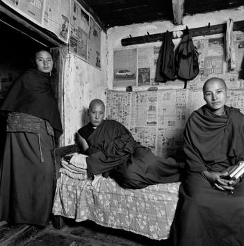 Nuns at a Buddhist nunnery in Sisina, 2004. (Courtesy: Serena Chopra)