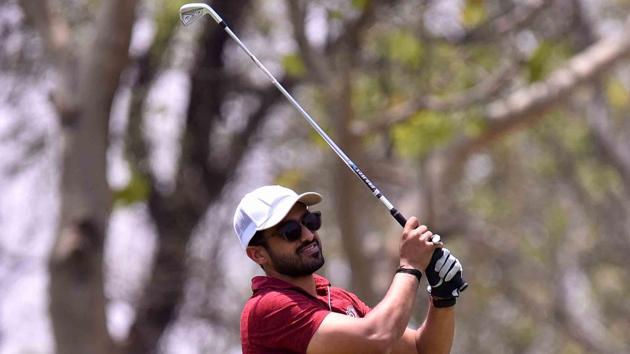 But Karun Nair soon got his timing back, so to speak, and played beautifully through the course during the Delhi Daredevils golf tournament. (delhi daredevils) 