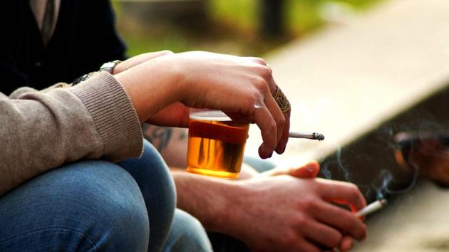 Social smoking may not be any better for your health in the long term.(Shutterstock) Social smoking may not be any better for your health in the long term.(Shutterstock)