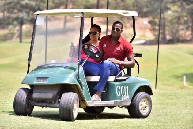 Delhi Daredevils’ Carlos Brathwaite then got into the golf cart, zipping through the greens with his partner for company. (Delhi Daredevils) 