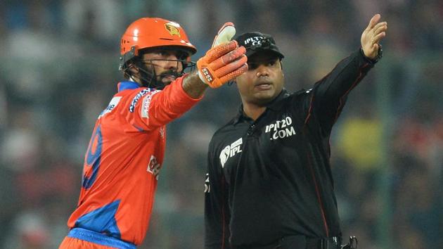 Gujarat Lions’ Dinesh Karthik (L) scored 65 against Delhi Daredevils but his team lost the Indian Premier League (IPL) 2017 match. (AFP) Gujarat Lions’ Dinesh Karthik (L) scored 65 against Delhi Daredevils but his team lost the Indian Premier League (IPL) 2017 match. (AFP)