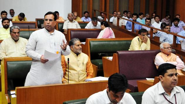The MLAs of ruling BJP as well as opposition INLD and Congress unanimously passed the Haryana salaries and allowances of ministers (amendment) bill, 2017. (HT Representative Image) The MLAs of ruling BJP as well as opposition INLD and Congress unanimously passed the Haryana salaries and allowances of ministers (amendment) bill, 2017. (HT Representative Image)