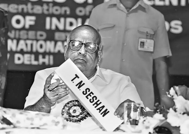 The man who transformed Indian elections: Former Chief Election Commissioner TN Seshan pictured here at FICCI on 27 October, 1994.(Rajiv Gupta/HT Photo) The man who transformed Indian elections: Former Chief Election Commissioner TN Seshan pictured here at FICCI on 27 October, 1994.(Rajiv Gupta/HT Photo)