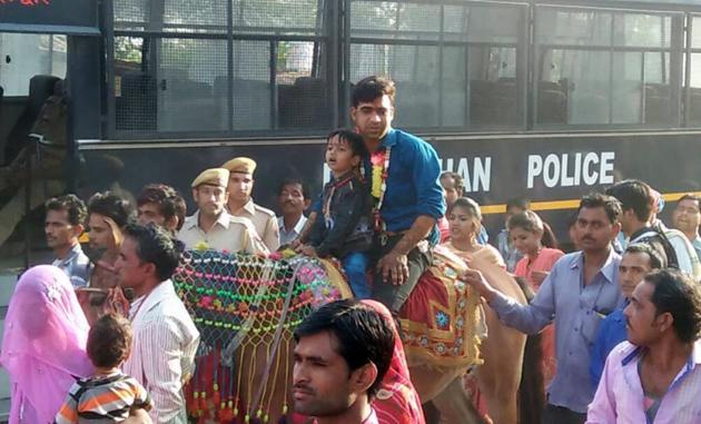 Upper caste people often oppose Dalits riding mares during marriage processions and celebration.(HT File Photo)