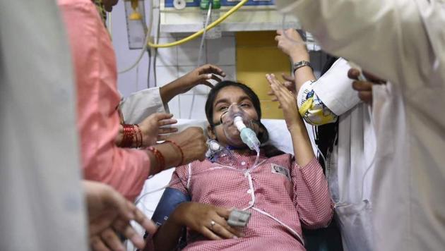 Nearly 200 students from Rani Jhansi school in south Delhi’s Tughlakabad were taken to hospital after the gas leak from a nearby container depot. (Saumya Khandelwal / HT Photo) Nearly 200 students from Rani Jhansi school in south Delhi’s Tughlakabad were taken to hospital after the gas leak from a nearby container depot. (Saumya Khandelwal / HT Photo)
