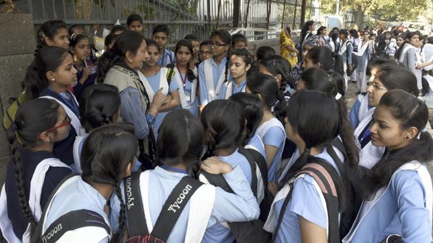 Andhra Pradesh’s Board of Secondary Education declared the result of Senior Secondary Certificate (SSC) on Saturday and said 91.92% students have cleared the Class 10 board examination.(Sonu Mehta/HT file) Andhra Pradesh’s Board of Secondary Education declared the result of Senior Secondary Certificate (SSC) on Saturday and said 91.92% students have cleared the Class 10 board examination.(Sonu Mehta/HT file)