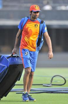 Mohammad Kaif of Gujarat Lions during a practice session at Mohali on Saturday, the eve of their IPL match against Kings XI Punjab. (Ravi Kumar/HT)