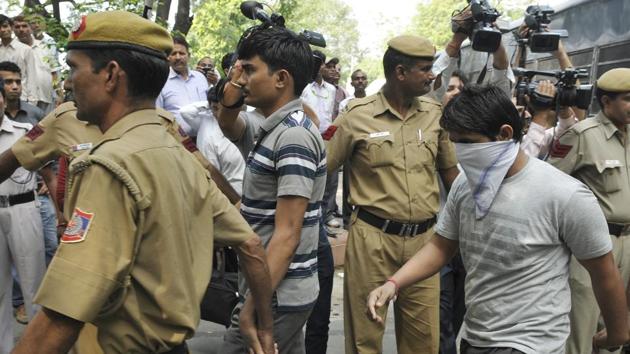 The Supreme Court on Friday upheld death sentences against four men who fatally gang-raped a woman on board a bus in 2012.(Sunil Saxena/HT File Photo) The Supreme Court on Friday upheld death sentences against four men who fatally gang-raped a woman on board a bus in 2012.(Sunil Saxena/HT File Photo)
