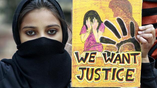 Students observe 'Black Day' at Jantar Mantar as they call for justice for the Delhi gang rape victim in New Delhi.(Sonu Mehta/HT File Photo) Students observe 'Black Day' at Jantar Mantar as they call for justice for the Delhi gang rape victim in New Delhi.(Sonu Mehta/HT File Photo)