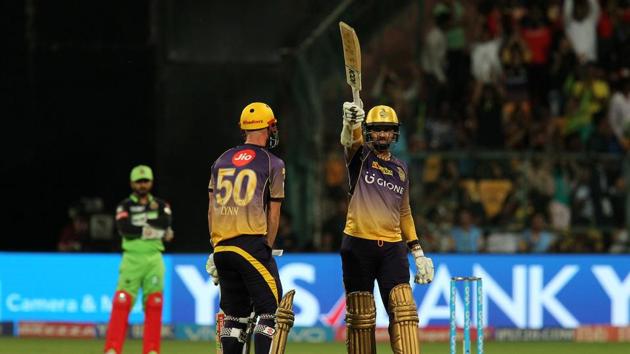 Sunil Narine smashed the joint fastest 50 in IPL and Chris Lynn blasted a 21-ball fifty. KKR notched up 105 in the powerplay, the highest ever by a team in IPL history. (BCCI)