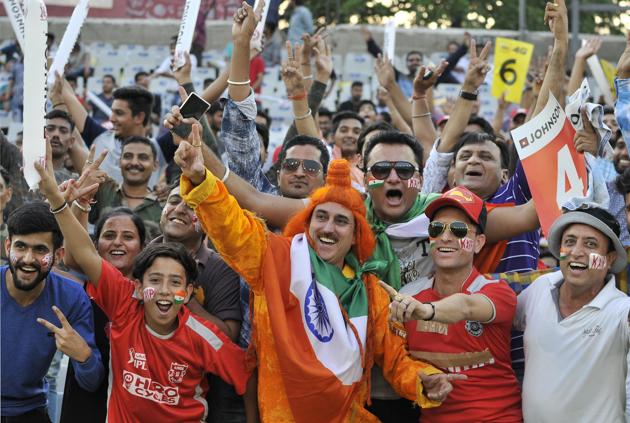 In pics | IPL 2017: Cricket fans at PCA Mohali ground | Hindustan Times