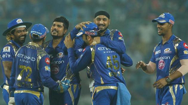 Harbhajan Singh joined the party as he got the wicket of Karun Nair for 21(15), DD’s highest scorer in the game. (BCCI )