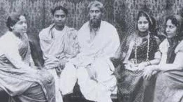 An archival photo of the Tagore family: (on left) Son Rathindranath and youngest daughter Meera; (on right) daughter-in-law Protima and eldest daughter Madhurilata (Ht Photo) An archival photo of the Tagore family: (on left) Son Rathindranath and youngest daughter Meera; (on right) daughter-in-law Protima and eldest daughter Madhurilata (Ht Photo)