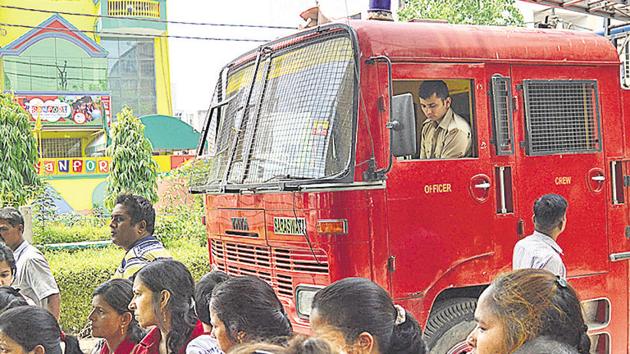 A boy survived a fall from the second floor of the building. (Sakib Ali/HT File Photo) A boy survived a fall from the second floor of the building. (Sakib Ali/HT File Photo)
