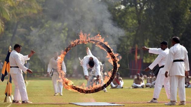 They don’t fear fire, too. (Pratham Gokhale/HT Photo) 