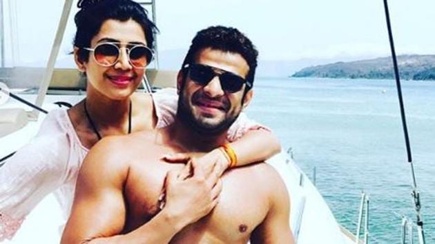 Karan Patel and his wife Ankita Bhargava are chilling in Greece.(Instagram)