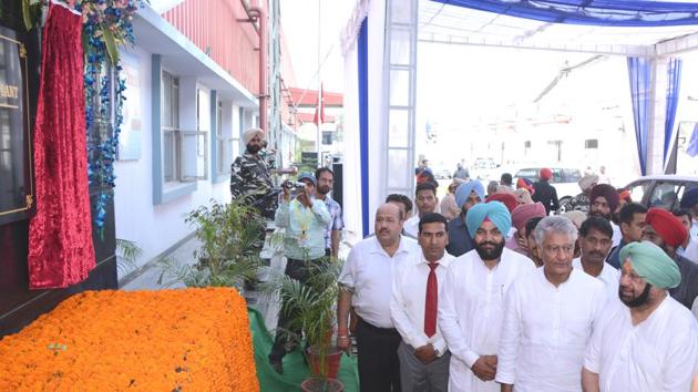 Chief minister Captain Amarinder Singh inaugurating ITL’s integrated tractor plant in Hoshiarpur on Monday. (HT Photo) Chief minister Captain Amarinder Singh inaugurating ITL’s integrated tractor plant in Hoshiarpur on Monday. (HT Photo)
