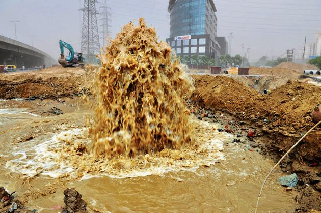Damage to Huda’s main pipeline has affected water supply to several households across the city this summer. (FILE PHOTO) Damage to Huda’s main pipeline has affected water supply to several households across the city this summer. (FILE PHOTO)